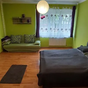 https://greenapartman.inbudapesthotels.com